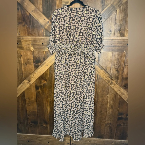 NEW Express Animal Print High Low Chiffon Dress Women’s Size L - Picture 3 of 9